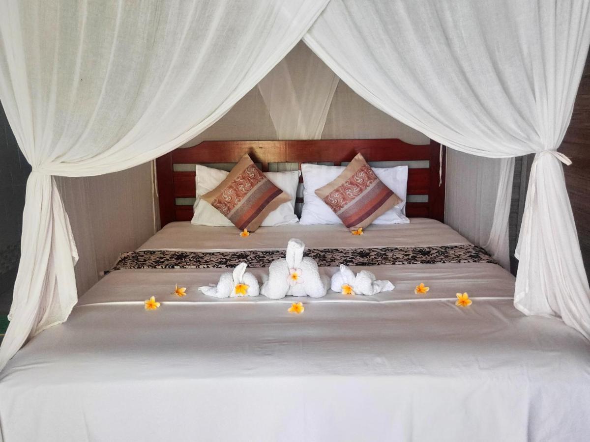 Vista Huts Lembongan Hotel Bagian luar foto
