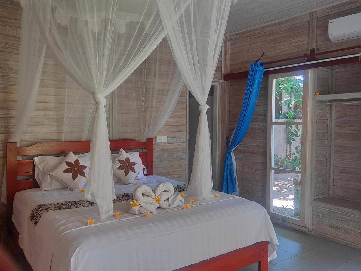 Vista Huts Lembongan Hotel Bagian luar foto