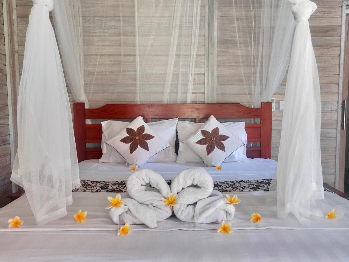 Vista Huts Lembongan Hotel Bagian luar foto