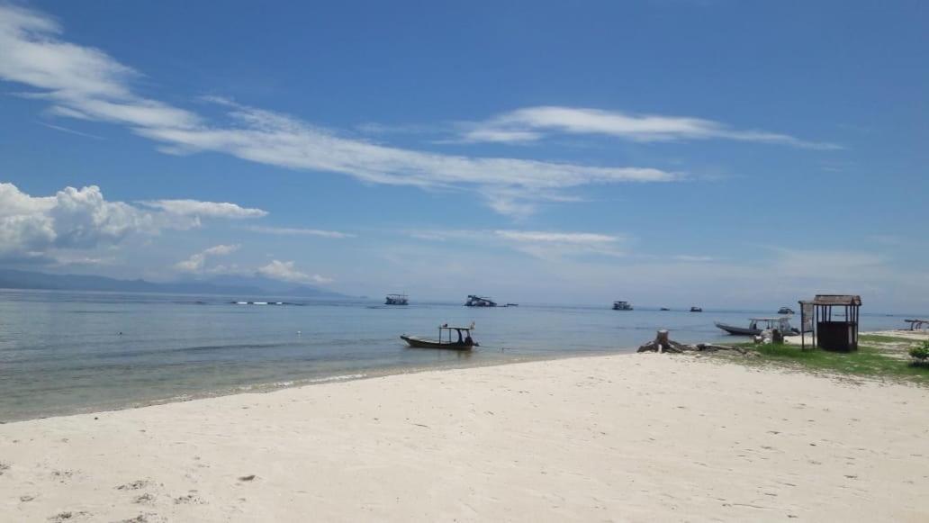 Vista Huts Lembongan Hotel Bagian luar foto